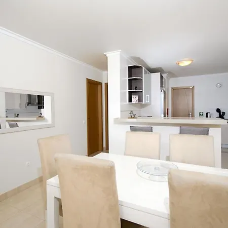 Lgs65t2, Luxuoso T2 Frente Praia, Em Apartment